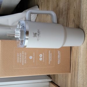 NIB Stanley Quencher 40 oz